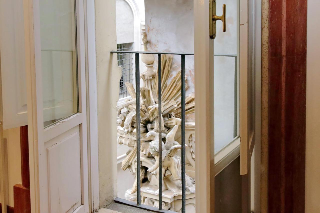 Апартаменты Ych-Farnese Charme Рим Экстерьер фото